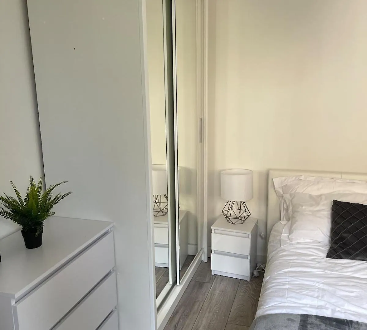 Apartment Tower Bridge City Haven King En-Suite With Parking London